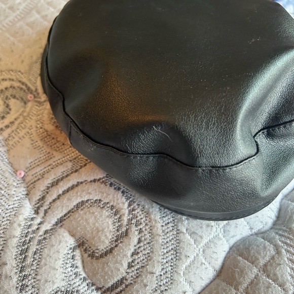 Hat - Picture 2 of 3